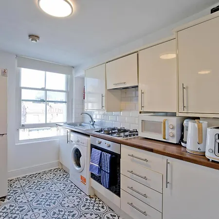 Imperial Corner House-Whitechapel Apartment Лондон Экстерьер фото