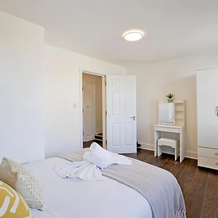 Imperial Corner House-Whitechapel Apartment Лондон Экстерьер фото